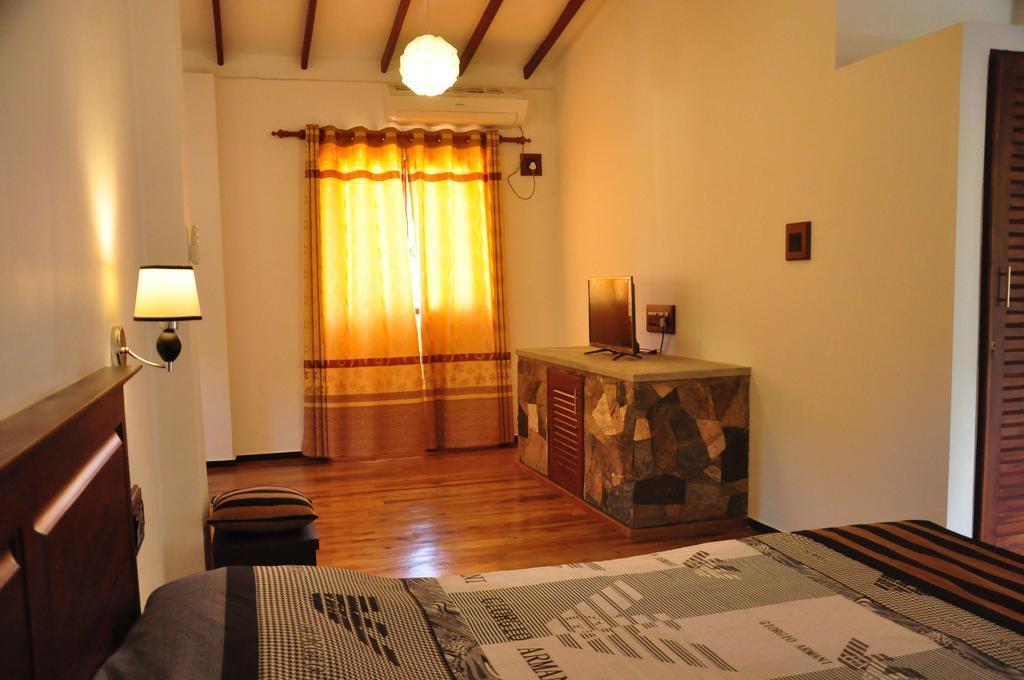 Asantha Guest House Unawatuna Szoba fotó