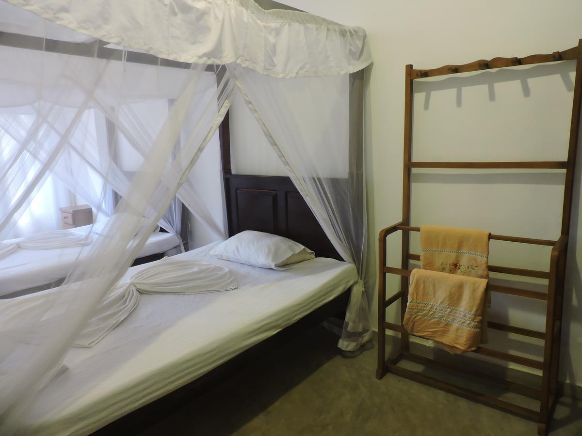 Asantha Guest House Unawatuna Kültér fotó